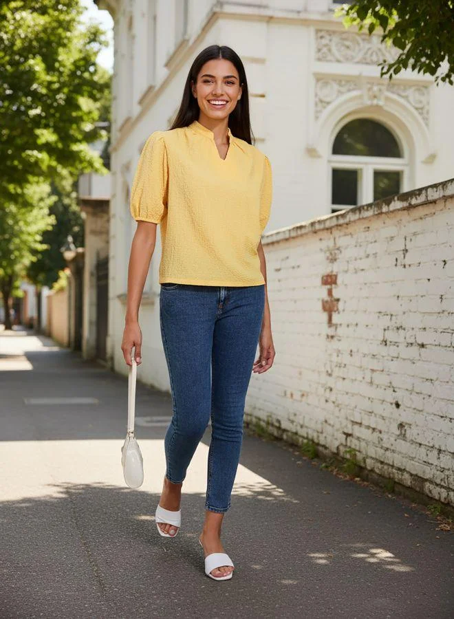 مرفوعة Women Regular Fit Textured V neck Half Sleeves Regular Top
